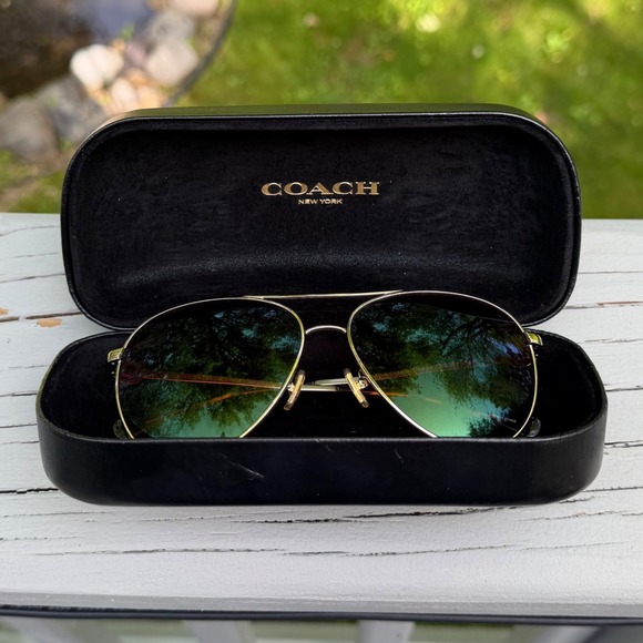 Coach Aviator Sunglasses Women 58mm Gold HC 7128 Brown Gradient Lenses